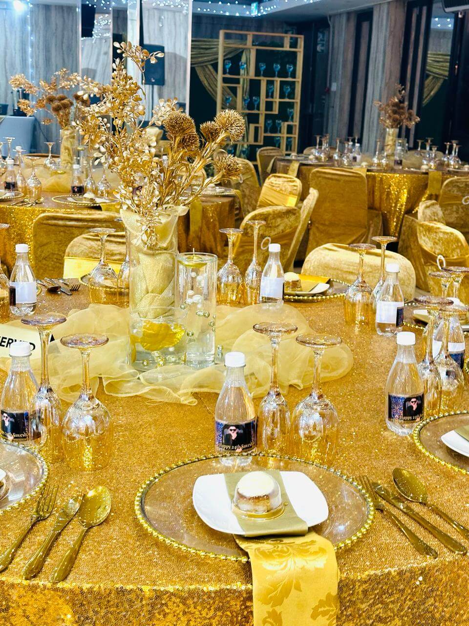 Gold table cloths setup